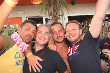 FOTO (946704)