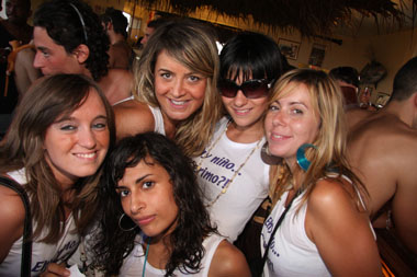 FOTO (951809)